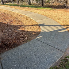 Dirty-Driveway-Deep-Clean 9
